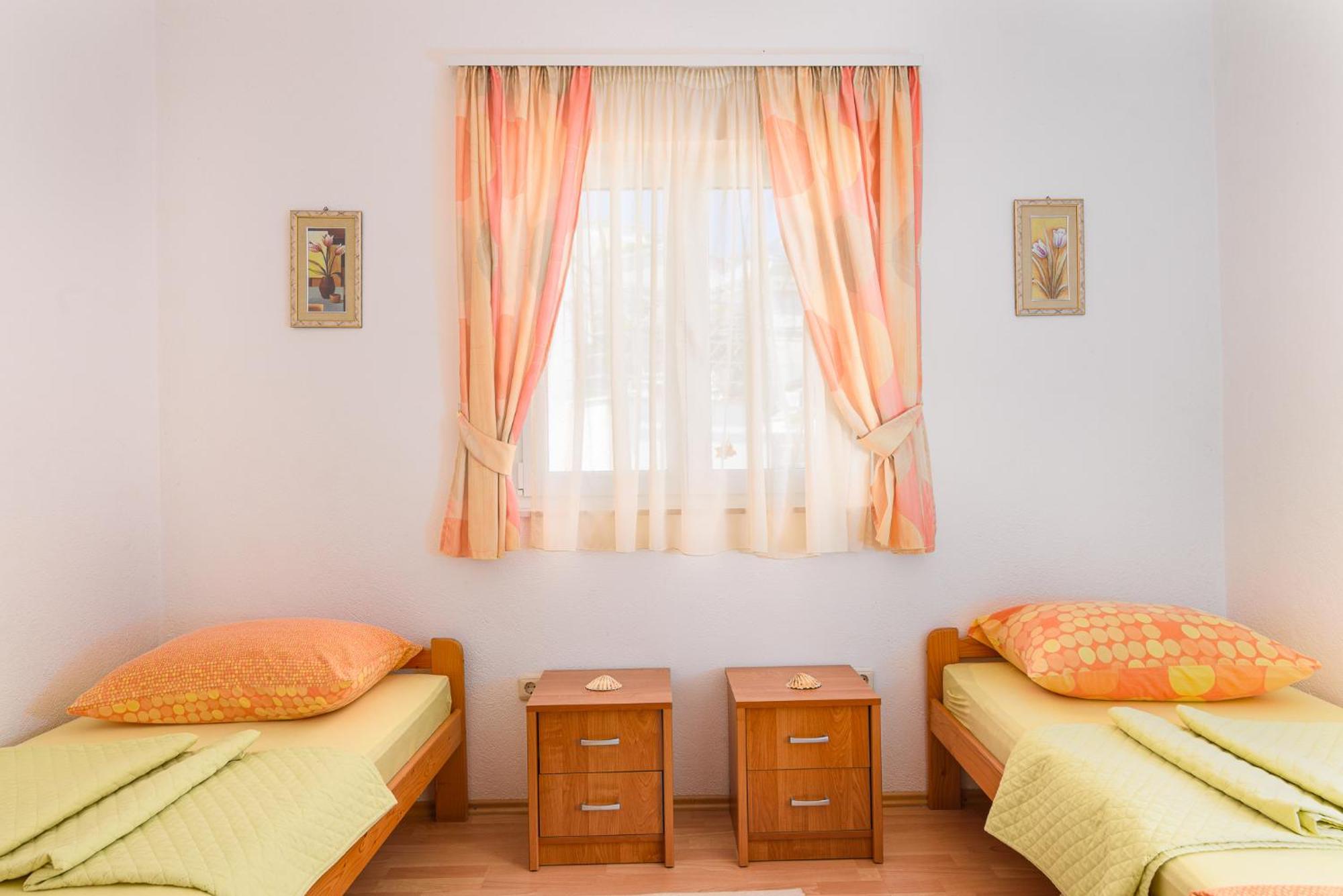 Apartmani Suki Trogir Eksteriør billede