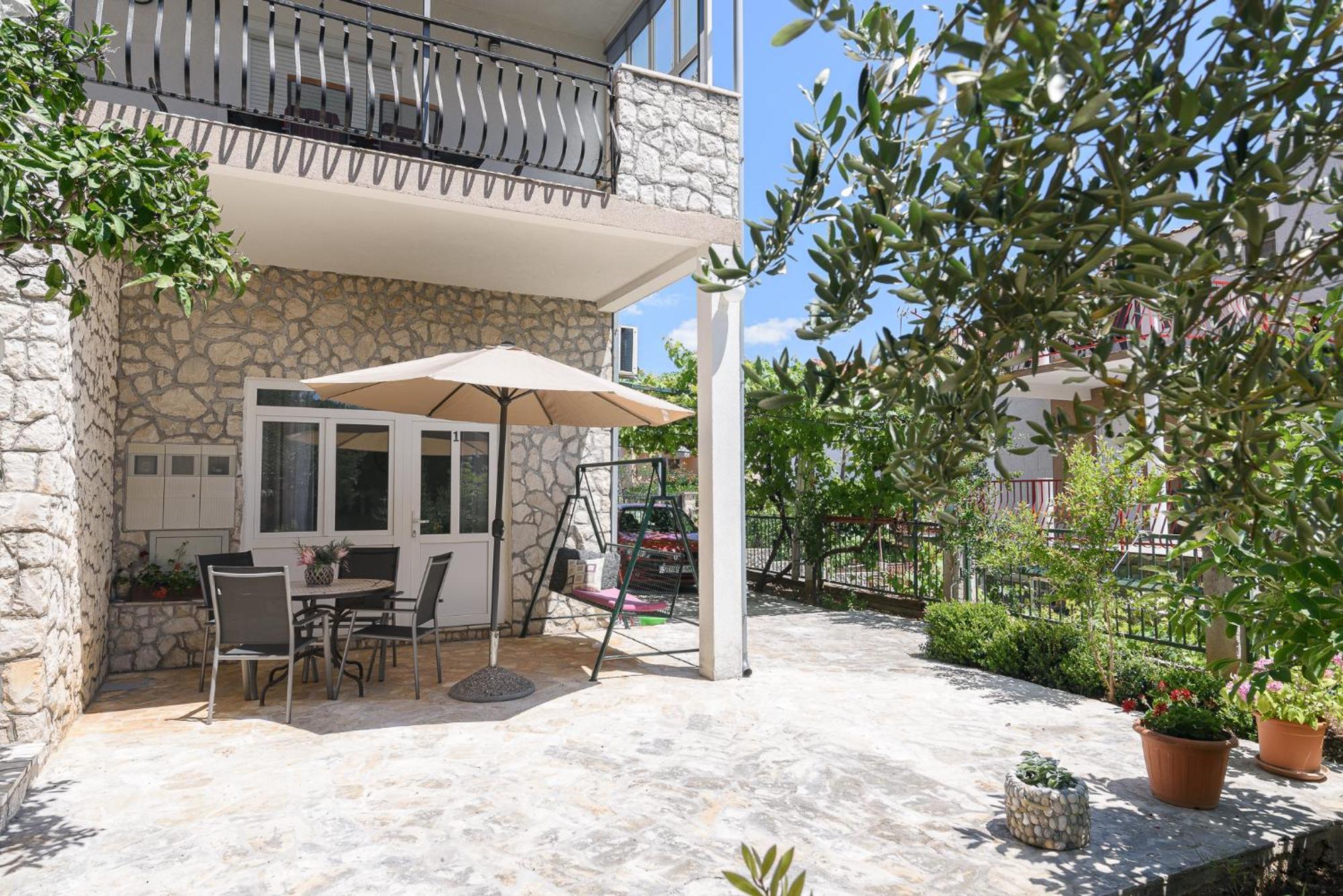 Apartmani Suki Trogir Eksteriør billede